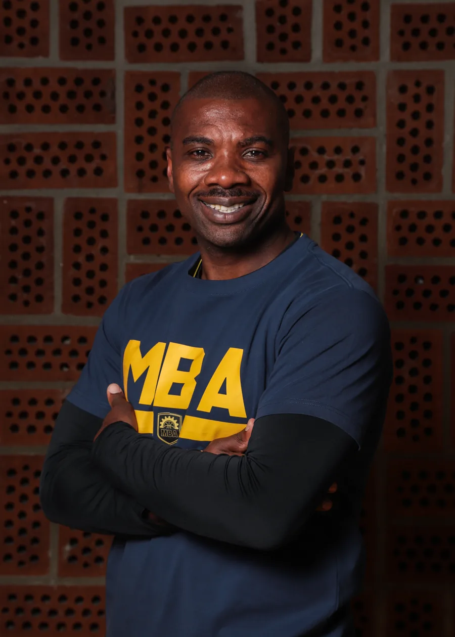Lanre Owolabi, Huvudtränare
